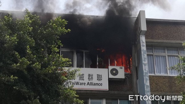 ▲▼台北市大同區承德路三段火警。（圖／記者黃彥傑攝）