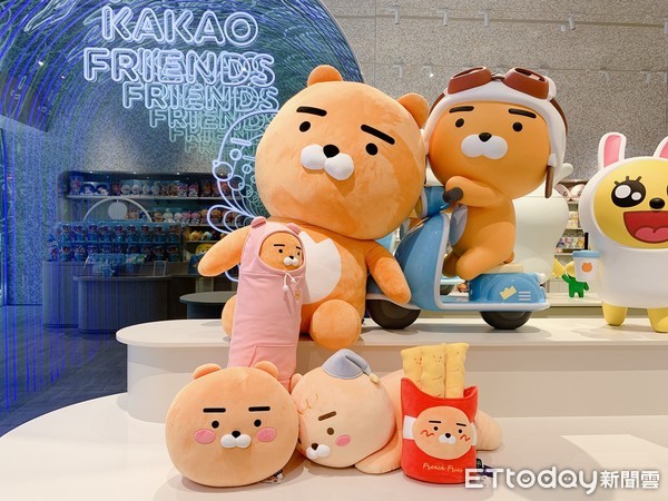 ▲▼KAKAO FRIENDS台灣旗艦店,KAKAO FRIENDS台灣1號店。（圖／記者蔡玟君攝）