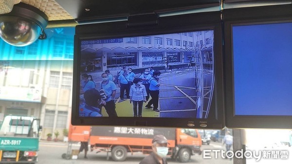 ▲屏東監理站與屏東縣遊覽車客運商業同業公會舉辦駕駛職能教育訓練，強調大型車裝設 行車視野輔助系統重要            。（圖／記者陳崑福翻攝）