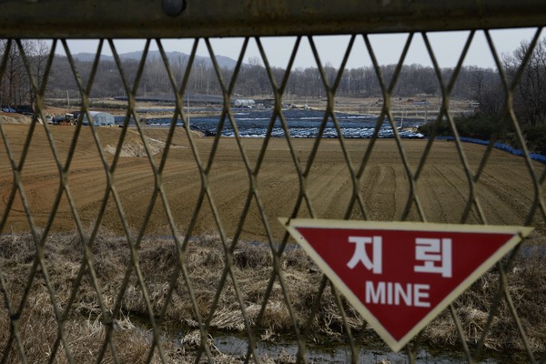 ▲▼韓戰時，南北兩韓在邊界埋下大量地雷。（圖／達志影像／美聯社）