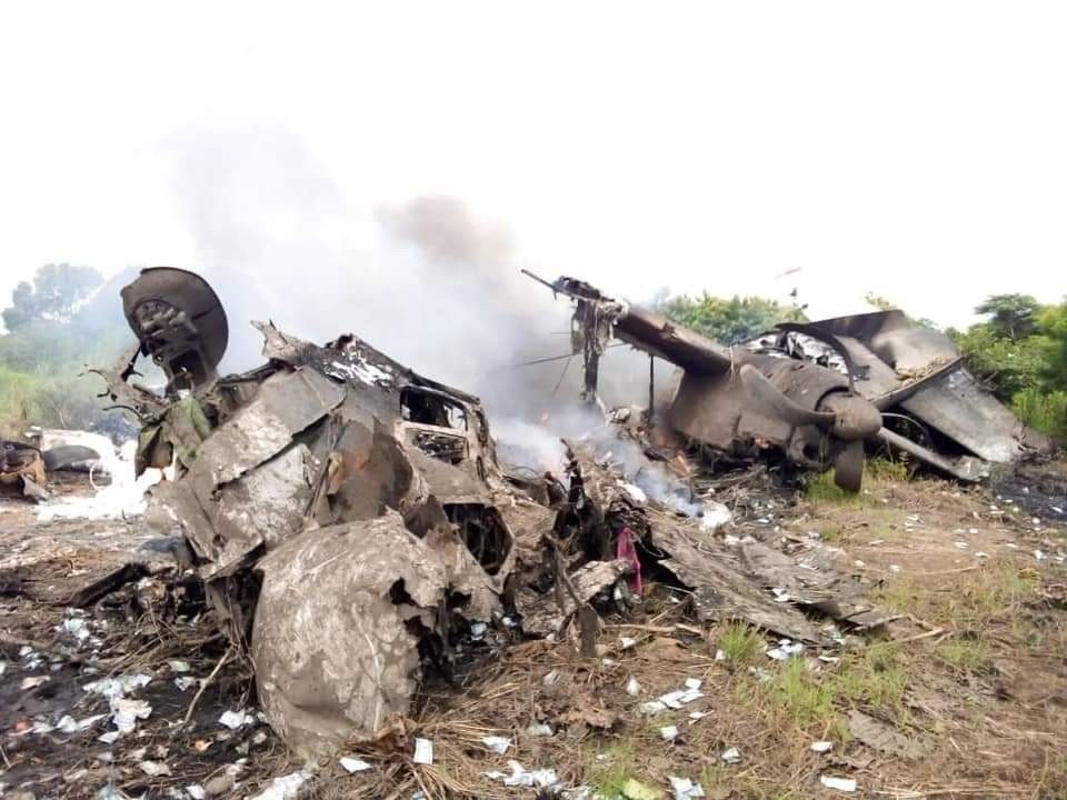 ▲▼南蘇丹貨機墜毀。（圖／翻攝自推特「@AthianGar」）