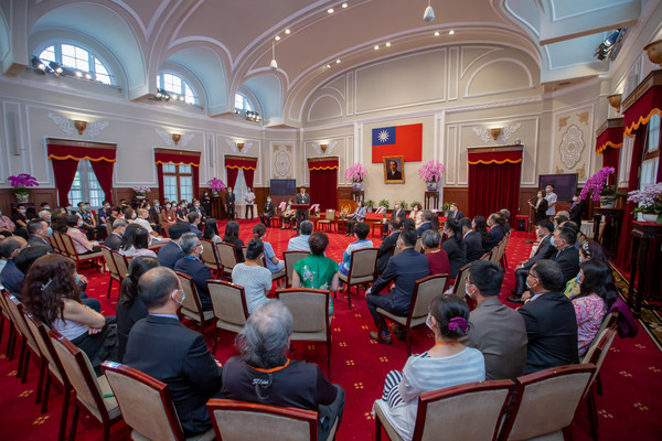 ▲▼總統蔡英文接見「109年度全國模範勞工及其眷屬」。（圖／總統府提供）