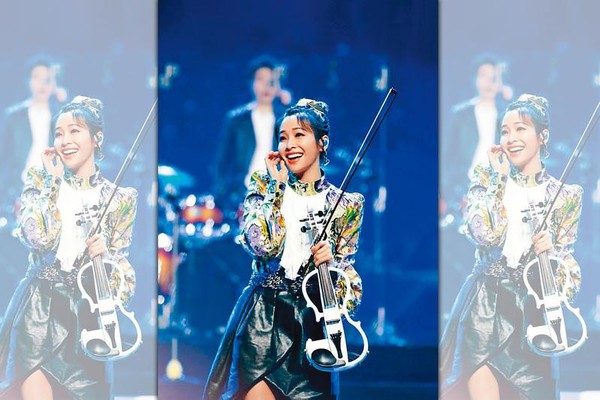 袁詠琳近日在陸綜《乘風破浪的姐姐》演出，節目上帶來小提琴演奏，獲網友稱讚是該場演出最出色的姐姐。（翻攝自袁詠琳IG）