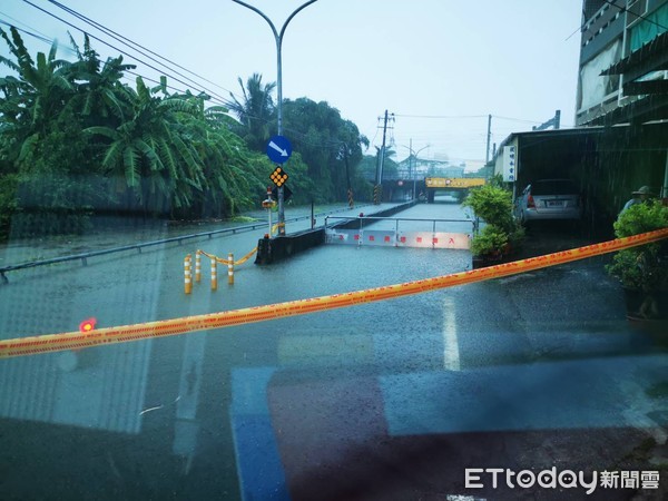 ▲台南市長黃偉哲表示，目前為止沒有嚴重的積淹水，而因短時強降雨所淹的水，目前都已退去，但他仍提醒民眾留意。（圖／記者林悅翻攝，下同）