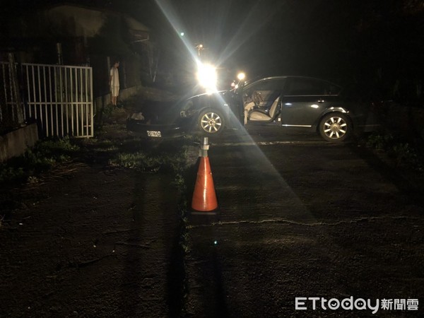 ▲▼快訊／台中女倒車壓老公！卡車底20分鐘沒求救…無生命跡象送醫。（圖／記者白珈陽翻攝）