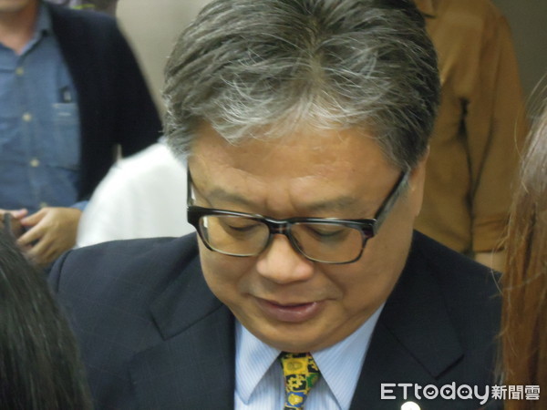 福壽董事長洪堯昆表示，未來不排除對貿易商求償。(圖／記者林潔玲攝)