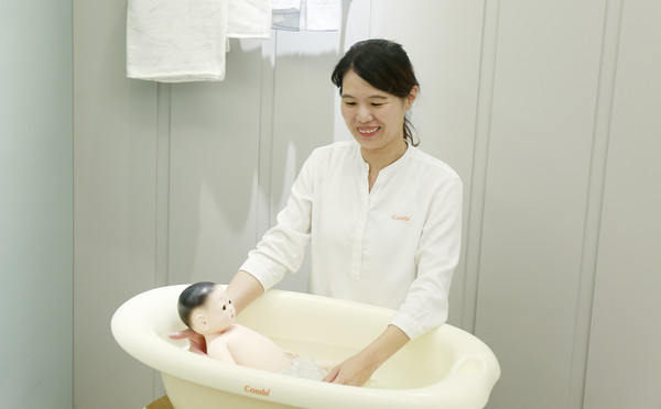 ▲▼ 最強旗艦育兒神器！日本COMBI推出多樣媽媽課程一次滿足。（圖／COMBI提供）