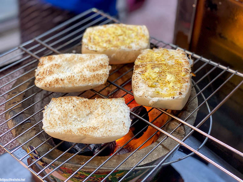 ▲▼台南碳饅堡豆漿宵夜早點。（圖／台南愛食 花露露授權提供）