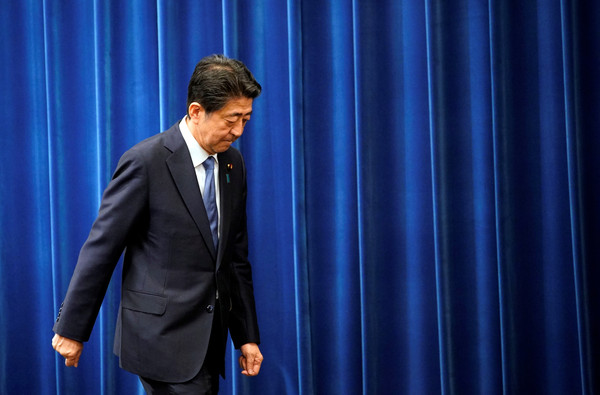 ▲▼日本首相安倍晉三宣布將辭去首相職務。（圖／路透）