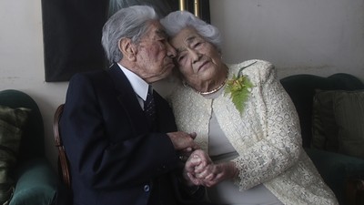 相守79年！厄瓜多破金氏紀錄「最老夫妻檔」　甜蜜生活秘訣大公開