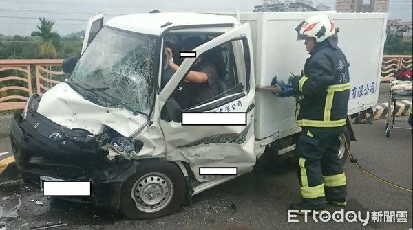 ▲嘉義市盧義橋車禍。（圖／讀者提供）