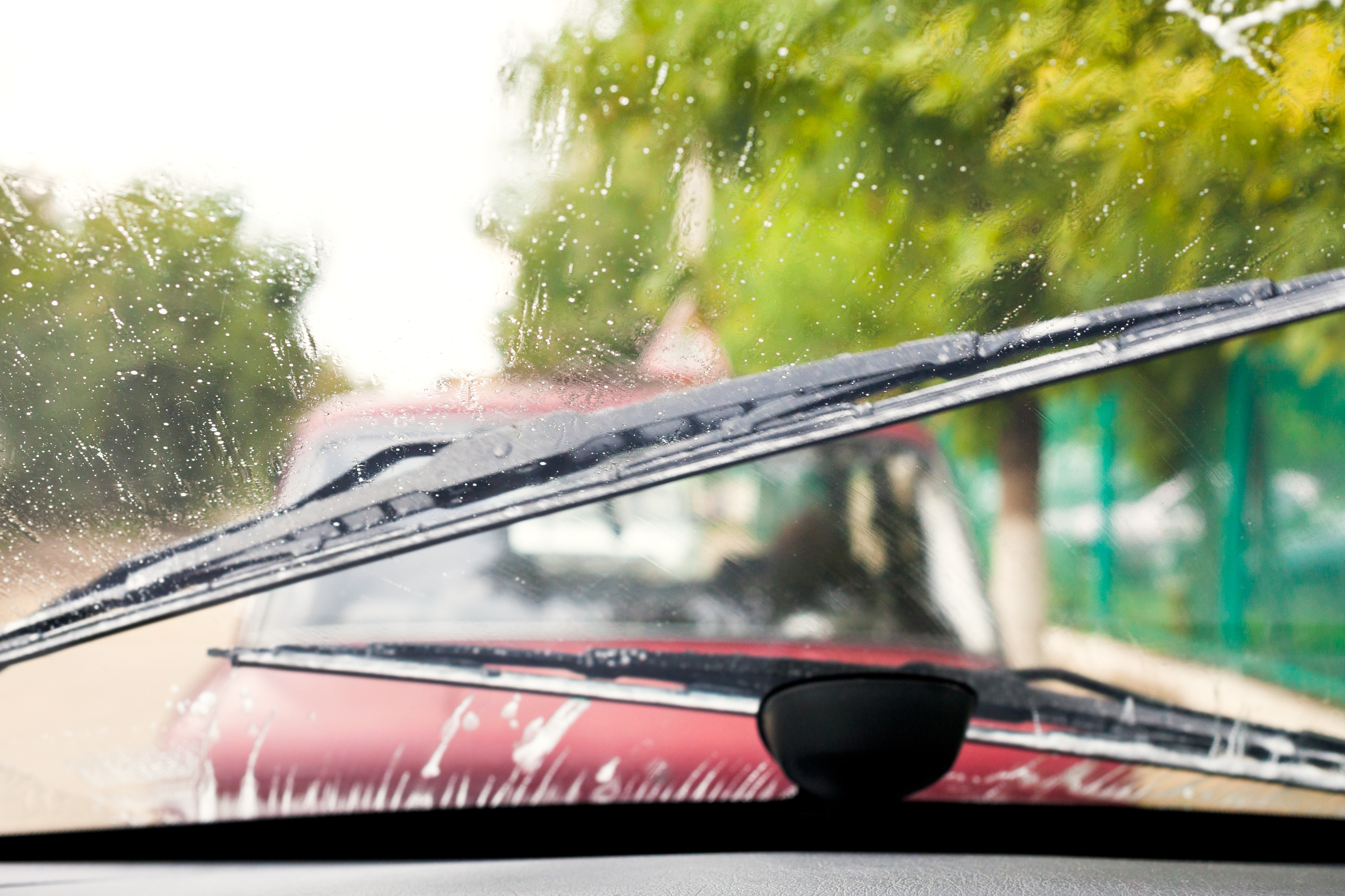 撥水劑 雨刷 讓你豪雨開車也不怕上對位置最重要 Ettoday車雲 Ettoday新聞雲