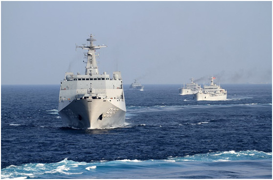 ▲解放軍海軍艦艇開展海上訓練畫面。（圖／翻攝自環球時報）