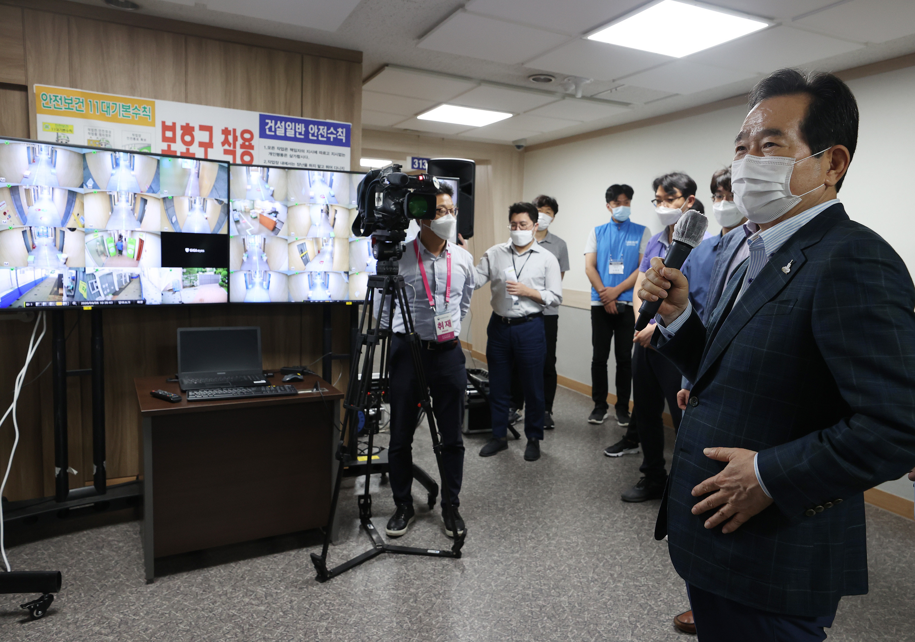 ▲▼南韓防疫當局決定繼續實施社交距離防疫。（圖／達志影像）