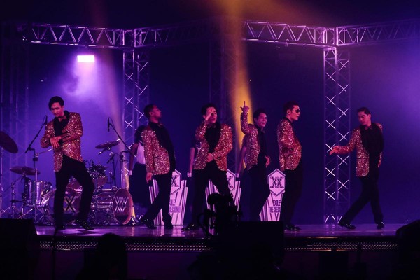AKIRA（右）所屬的「EXILE THE SECOND」21日將二度舉辦線上演唱會。（LDH提供）