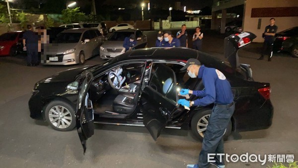 ▲屏東警分局出動快打部隊迅速逮獲鄭姓男子4人送辦             。（圖／民眾提供）