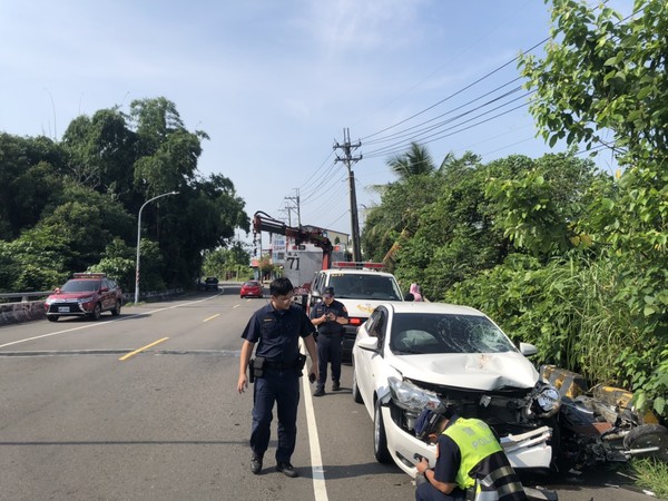 ▲▼    旗山發生一起車禍事件，一名老翁摔落橋下當場死亡         。（圖／記者黃子倩翻攝）