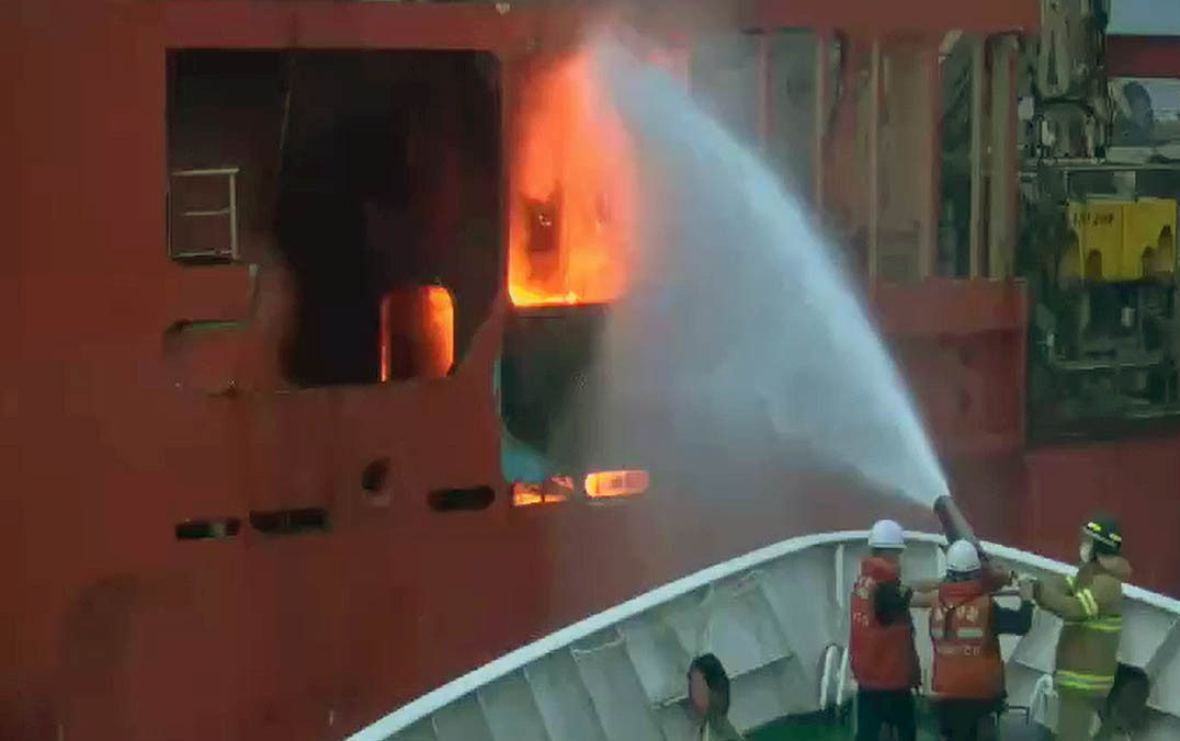 ▲▼南韓慶尚南道統營外海凌晨發生火燒船事故。（圖／達志影像）