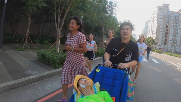 ▲▼ 胡瓜 。（圖／民視提供）