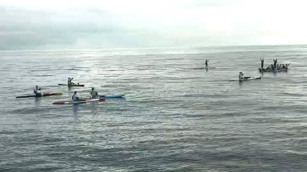 ▲▼借道頭城外澳衝浪區到龜山島「牛奶海」大玩，61名立漿玩家將挨罰。（圖／讀者提供，下同）