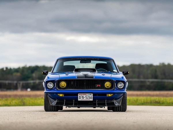 第一代的Mustang。