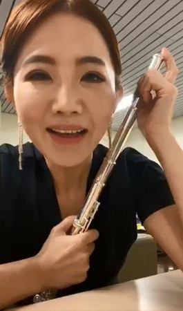 ▲謝忻8日現身國家音樂廳演奏長笛。（圖／翻攝自謝忻臉書）