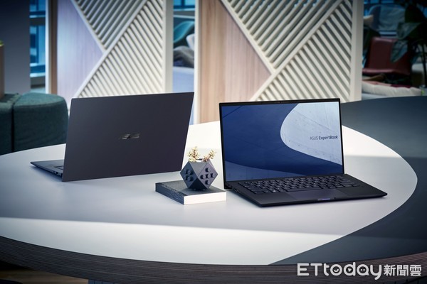 ▲華碩商用筆電ASUS ExpertBook B9系列    商用桌上型電腦ASUS ExpertCenter系列。（圖／華碩提供）