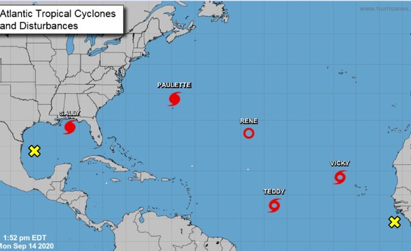 ▲▼北大西洋14日出現史上第二遭5個熱帶氣旋同時活躍的奇景。（圖／翻攝自美國國家颶風中心）