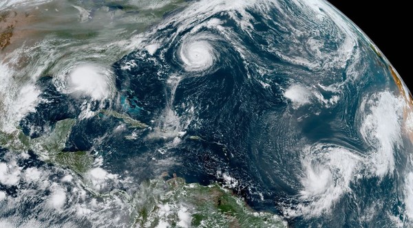 ▲▼北大西洋14日出現史上第二遭5個熱帶氣旋同時活躍的奇景。（圖／達志影像／美聯社）