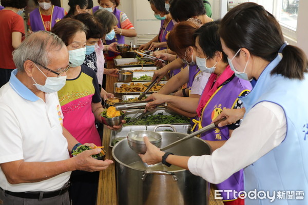 樹人家商餐飲科學生扮義廚結合畫眉鳥協會ng蔬果變美味佳餚 Ettoday地方新聞 Ettoday新聞雲