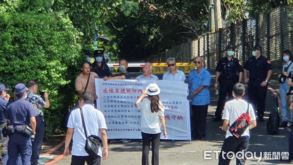 ▲▼李登輝追思禮拜現場警力維安。（圖／記者陳家祥攝）