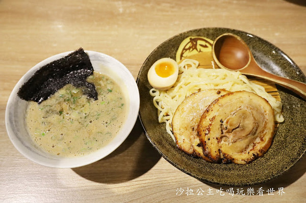 ▲▼百八龍自家製麵ラーメン。（圖／沙拉公主吃喝玩樂看世界提供）