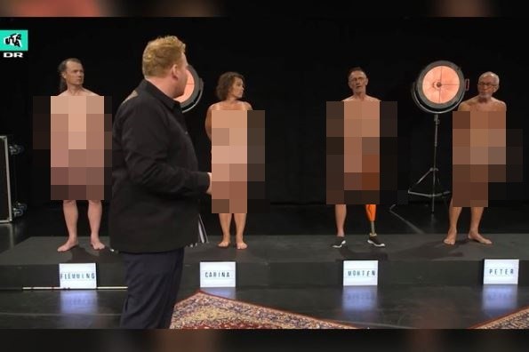 ▲丹麥一電視節目請來5裸體男女給孩子上性教育課。（圖／翻攝自推特@PimpMasterYoda1）