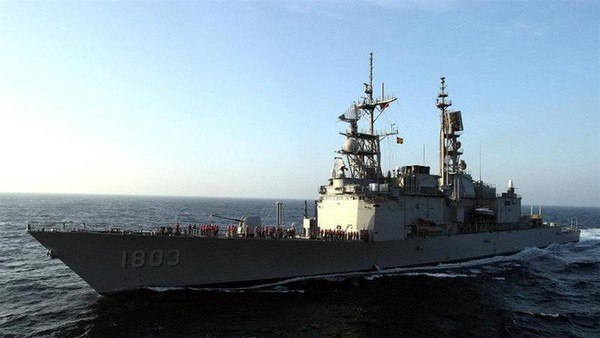 去年3月基隆號驅逐艦爆出男、女官兵於艦上激戰，遭另名男士官偷拍，軍方已將3人都汰除。圖為左營號驅逐艦，非當事艦艇。（翻攝畫面）