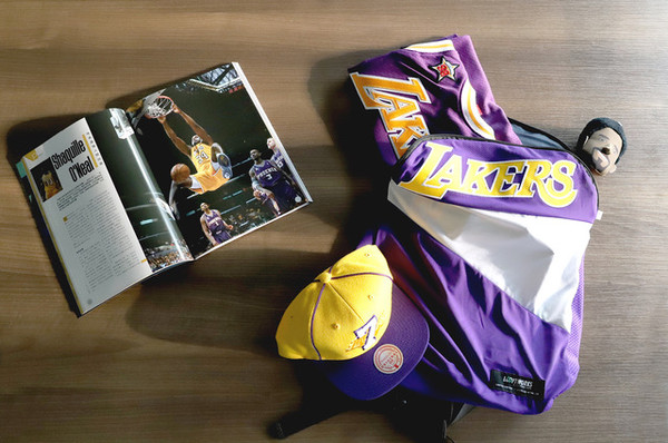 ▲ Looptworks用轉隊NBA球星球衣製作成包包。（圖／DSSENT提供）