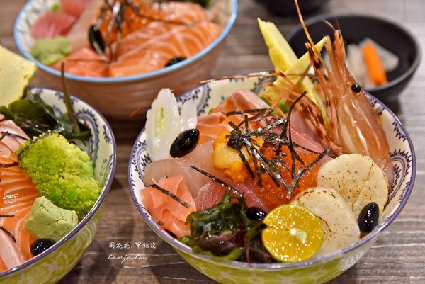 ▲▼佐佳丼飯屋。（圖／『周花花，甲飽沒』吃飽再減肥！提供）