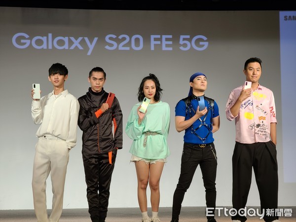 ▲▼Galaxy S20 FE 5G。（圖／記者邱倢芯攝）