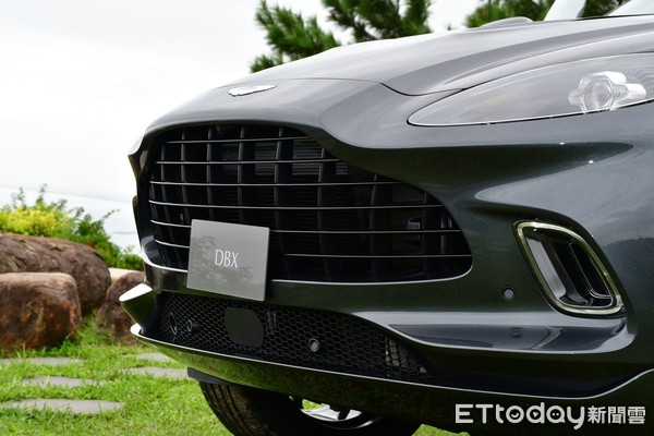 Aston Martin「千萬」休旅DBX正式開賣！英國紳士這次可以成家立業了（圖／記者游鎧丞攝）