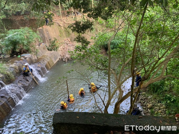 ▲台中林姓男子疑似釣魚落水溺斃。（圖／記者李忠憲翻攝）