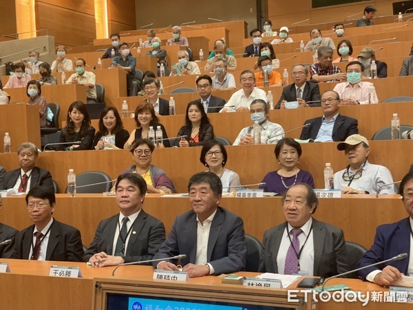 ▲▼衛福部長陳時中出席健保國是會議。（圖／記者嚴云岑攝）