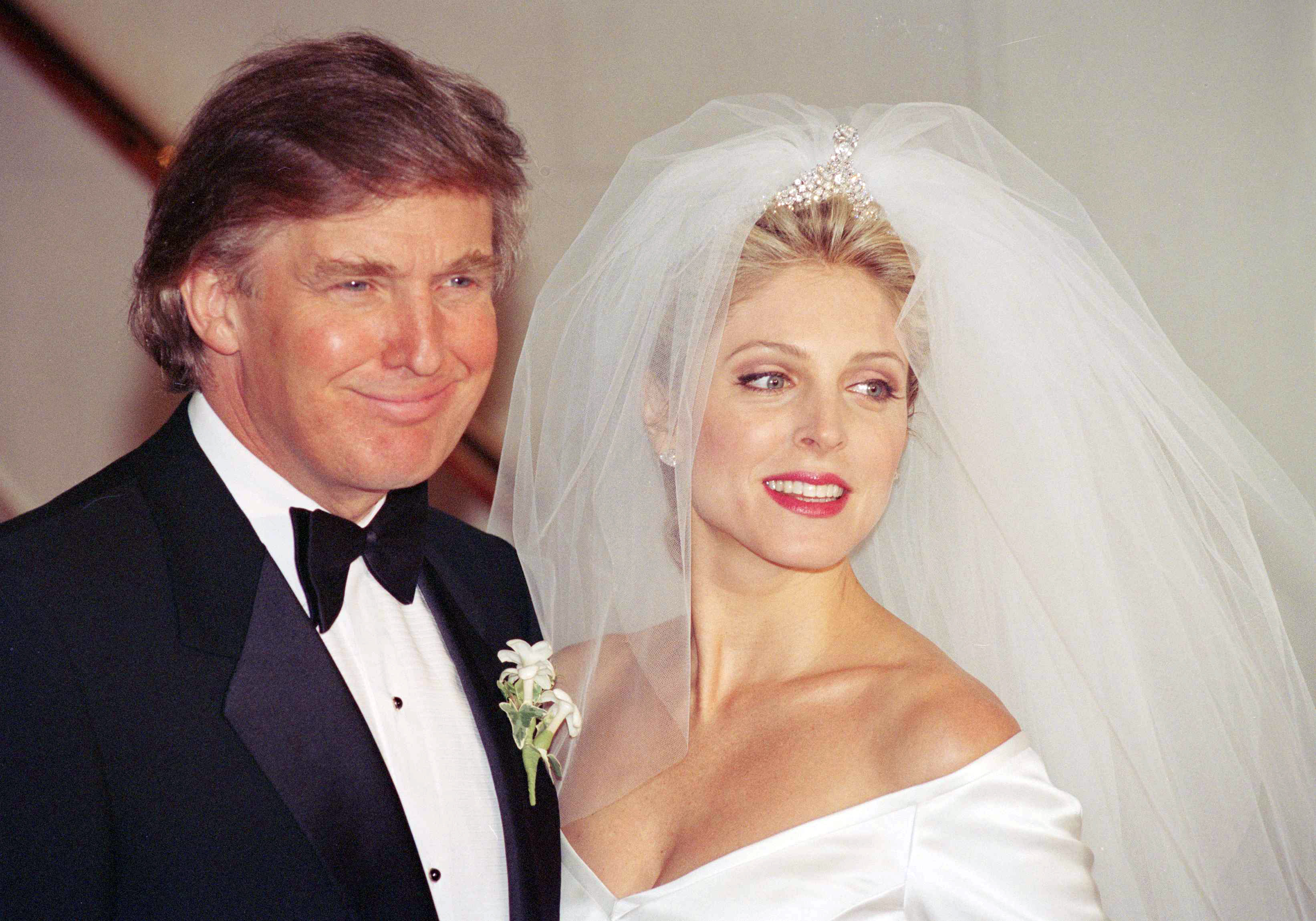 ▲川普與第二任妻子梅普爾斯（Marla Maples）於1993年結婚。（圖／達志影像／美聯社）