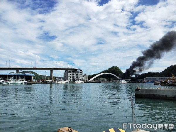 ▲▼21年歷史的南方澳跨港大橋，20191001竟斷橋，不幸有6名漁工罹難與張姓油罐車司機等多人受傷。（圖／記者游芳男攝，下同）