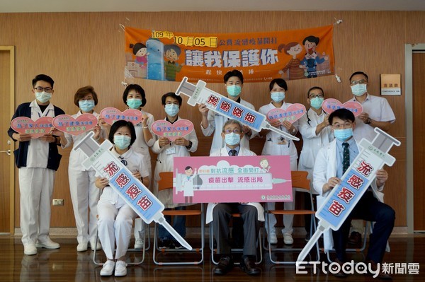 ▲台南市立安南醫院林瑞模院長以身做則施打流感疫苗。（圖／記者林悅翻攝，下同）