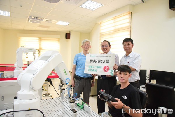 ▲屏東科技大學成為南部國立大學唯一機器人工程師考場學校            。（圖／記者陳崑福翻 攝）