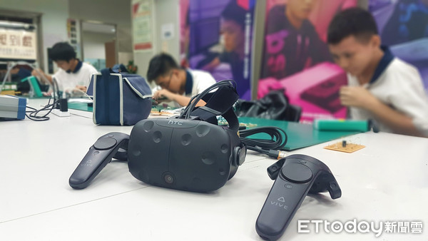 ▲宏達電攜手新北高工投入「創新教育加速器」　培育台灣XR遊戲人才。（圖／HTC提供）