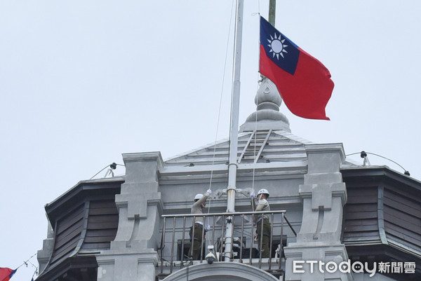 ▲109年國慶大會，升旗典禮。（圖／記者林敬旻攝）