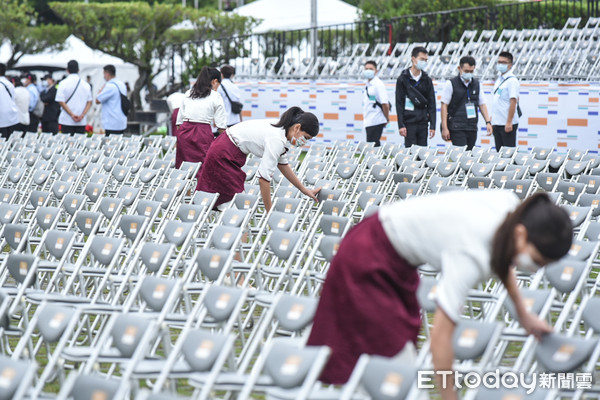 ▲109年國慶大會，金釵親善團。（圖／記者林敬旻攝）