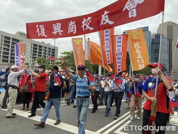 ▲▼軍系人士發起「護憲反台獨」活動。（圖／記者袁茵攝）