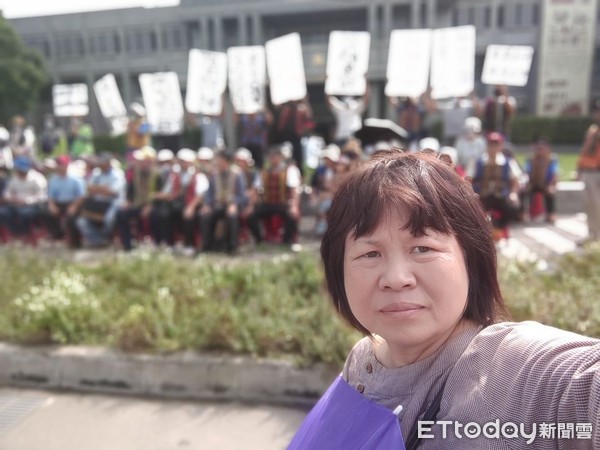 ▲屏東縣霧台禮納里部落13日到屏東縣政府陳情變調，讓居中協調的蔣月惠很受傷            。（圖／取自蔣月惠臉書）