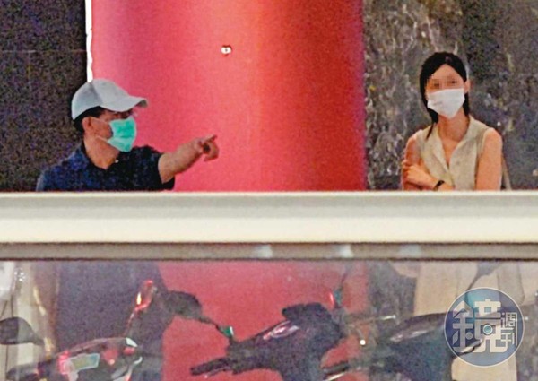 高志鵬休假最後一夜與家人到逸仙樓聚餐，但與女友在戶外都全程戴口罩，更一路維持社交距離。